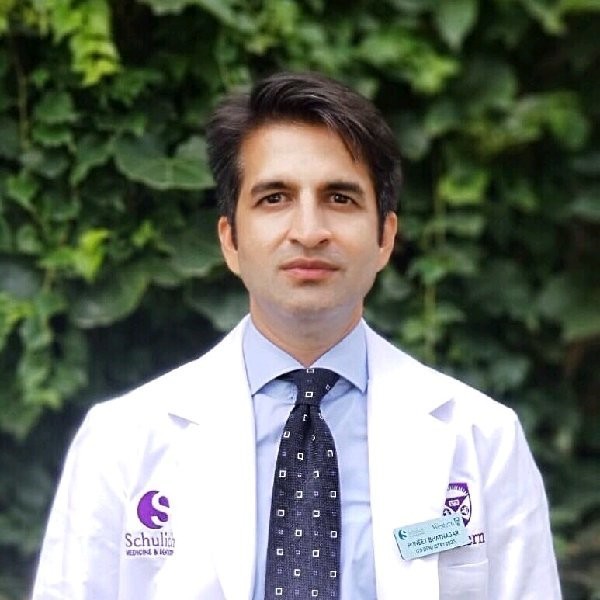Dr Puneet Bhatnagar Photo